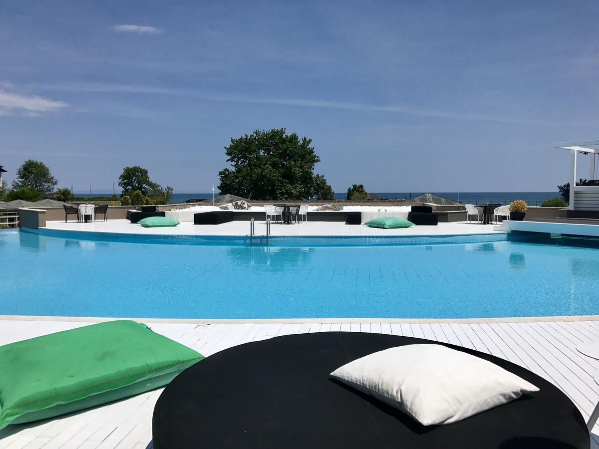 Dion Palace And